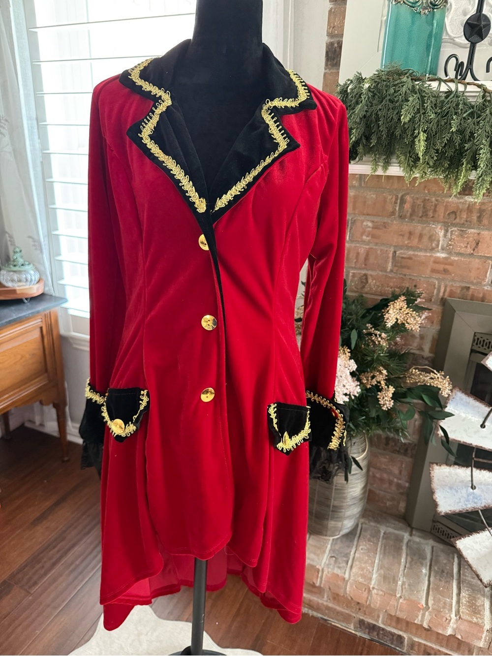 California Costumes High Seas Pirate Jacket Red Velvet Gold Trim Halloween